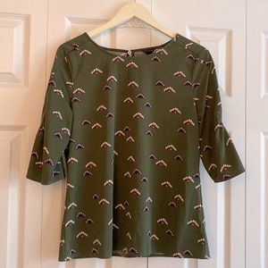 Ann Taylor M blouse